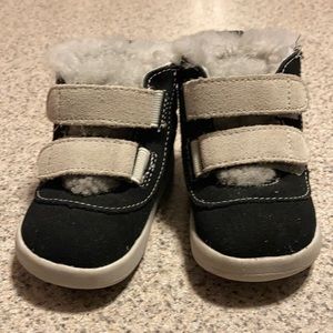 Ugg Infant Boots Size 2/3